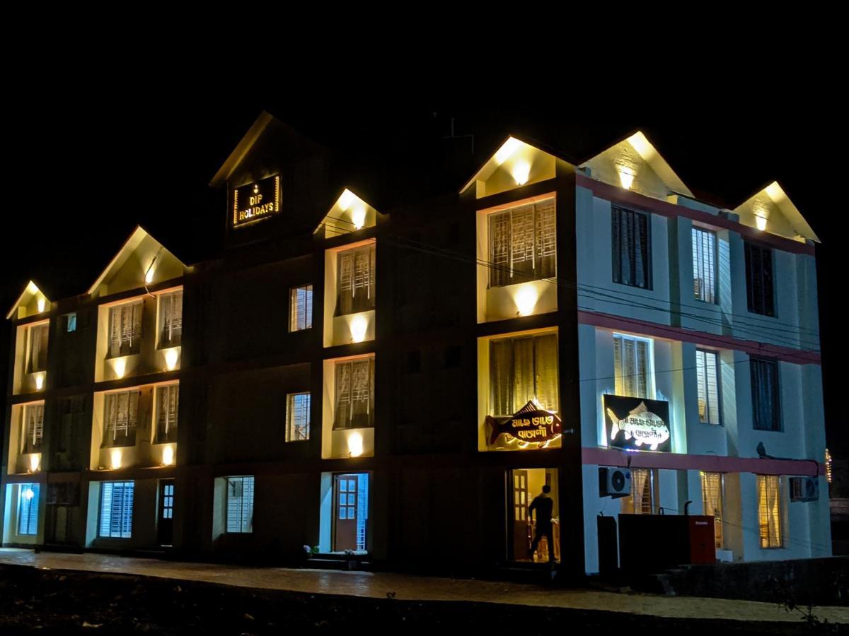 Dip Holidays Shānti Niketan Exterior foto